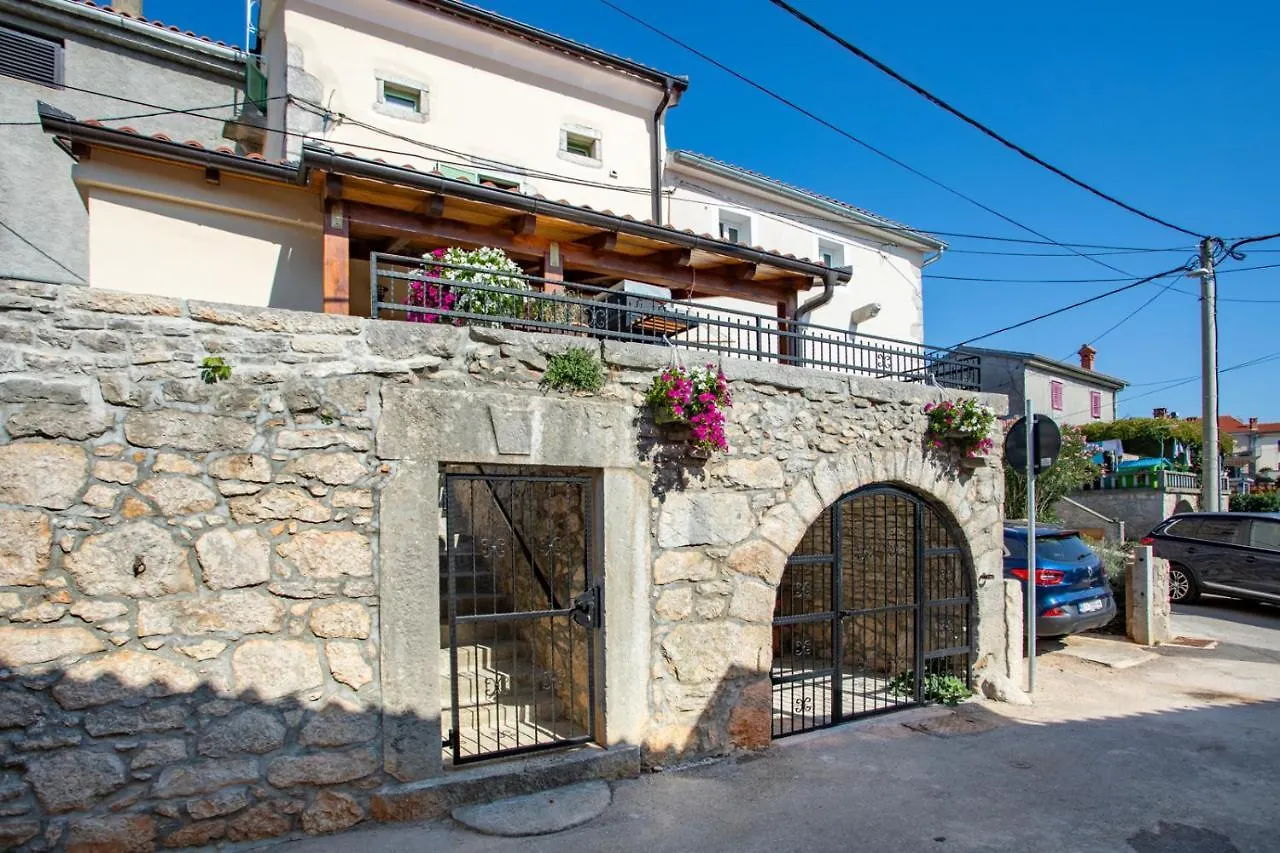Holiday House Dream Milohnici 0*,