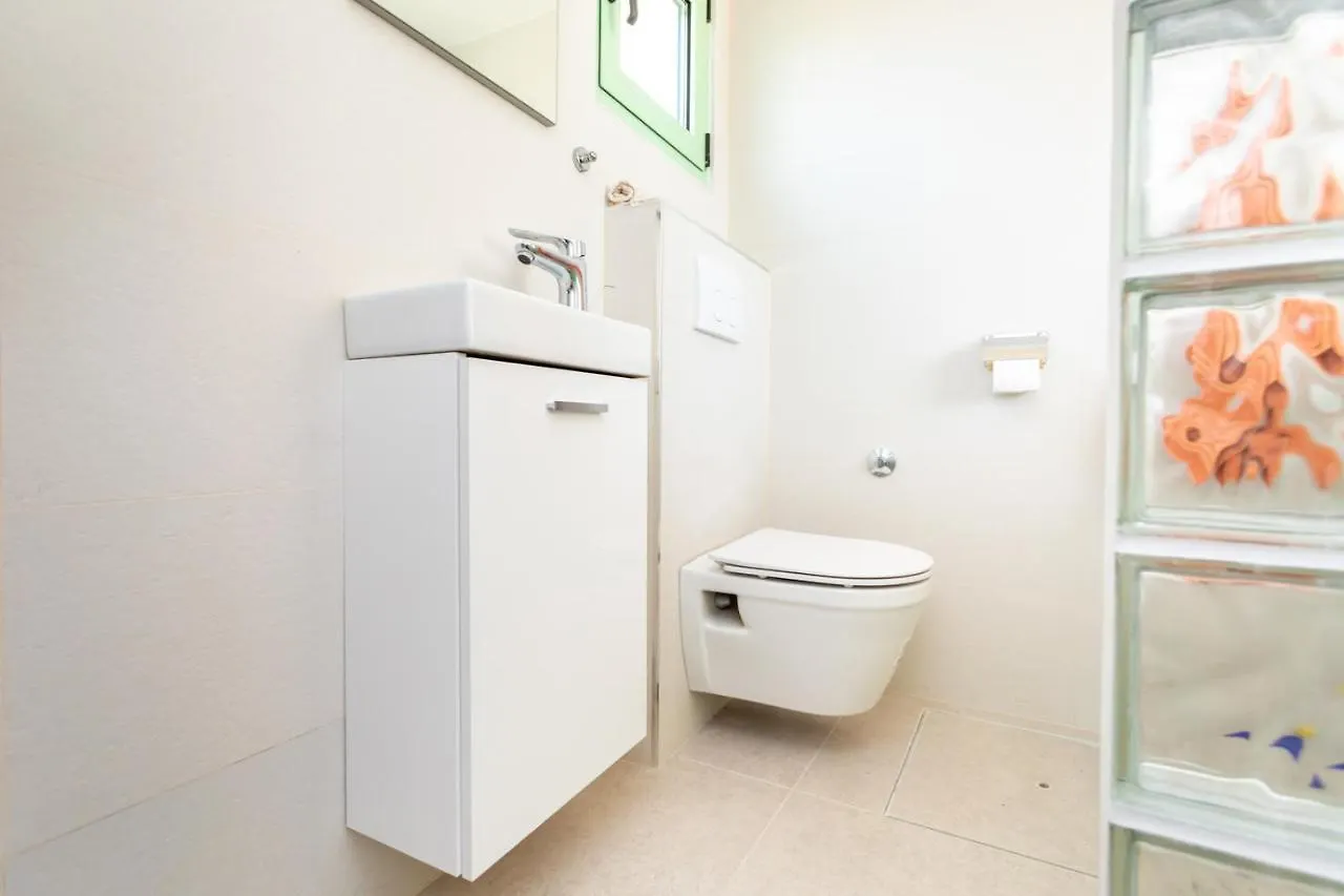 Holiday House Dream Milohnici بيت للعطل